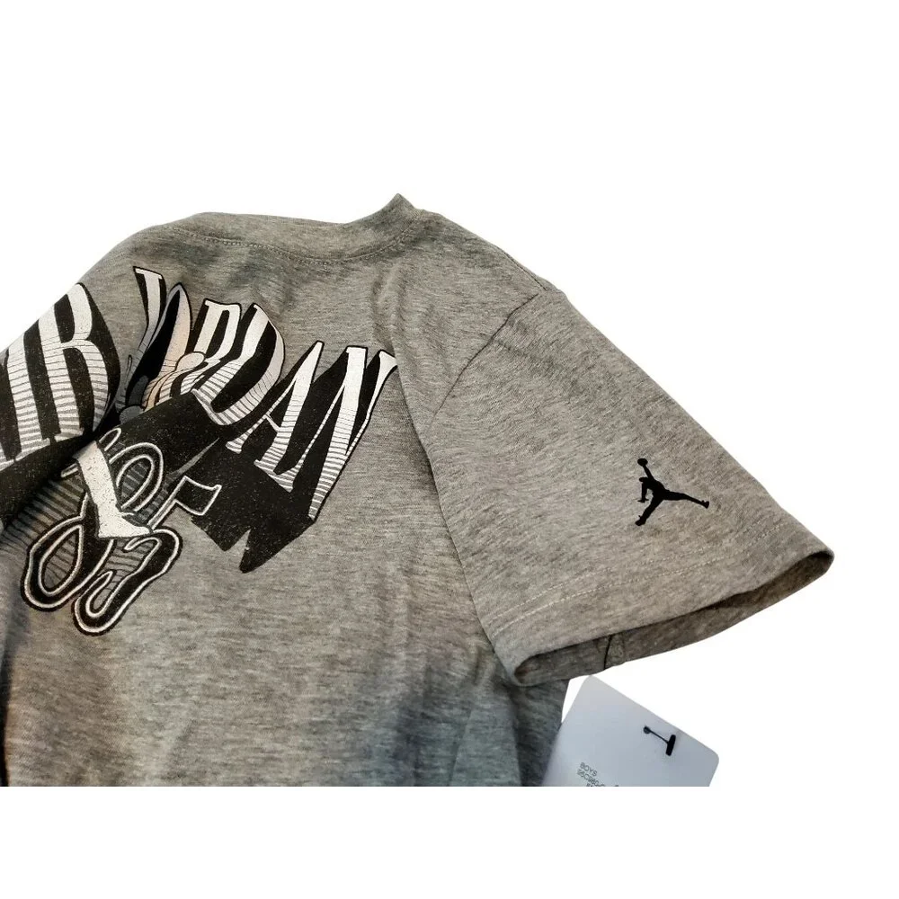 Air Jordan Since 85 Gray Graphic T-Shirt Size M Cotton Blend Crew Neck Short Sle